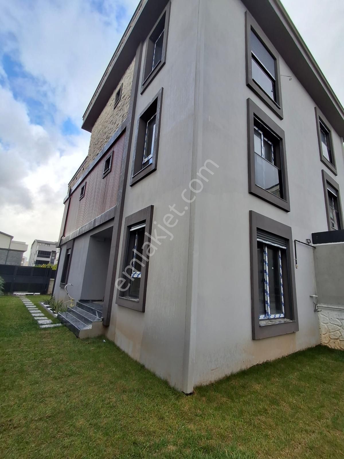 Bal Gayrimenkul- Cüneytbeyde Bağımsız Giriş Otoparklı 4+1 Villa - Görsel 19