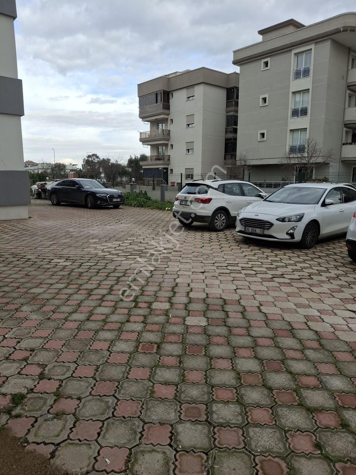 Bal Gayrimenkul-kemalpaşada Muhteşem Konumda Geniş 3+1 Daire - Görsel 12