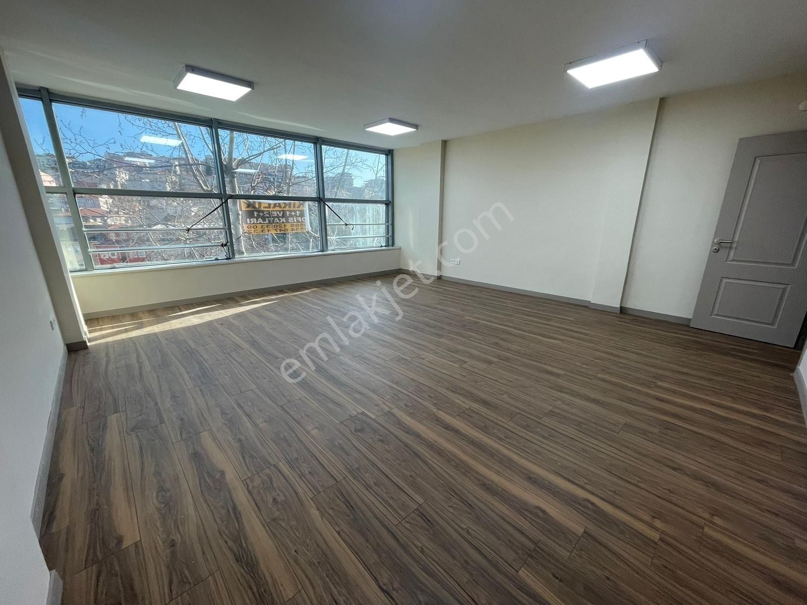 Üsküdar Merkezde Yektaş Plazada Kdv Avantajlı Kiralık Ofisler - Görsel 4