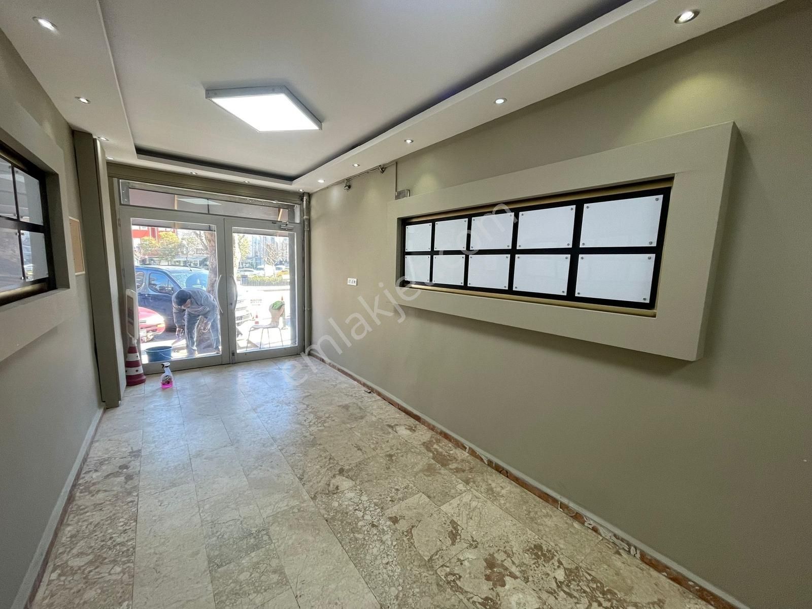 Üsküdar Merkezde Yektaş Plazada Kdv Avantajlı Kiralık Ofisler - Görsel 2