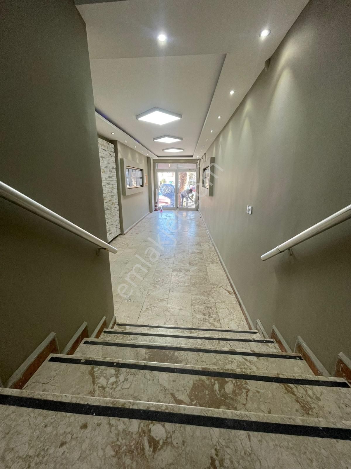 Üsküdar Merkezde Yektaş Plazada Kdv Avantajlı Kiralık Ofisler - Görsel 6