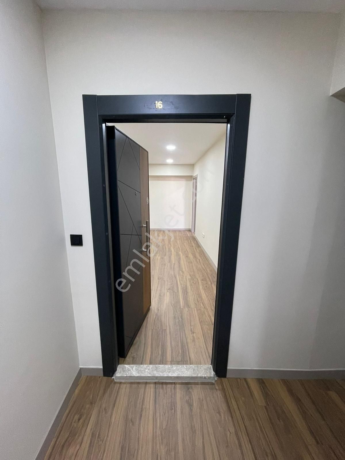 Üsküdar Merkezde Yektaş Plazada Kdv Avantajlı Kiralık Ofisler - Görsel 9