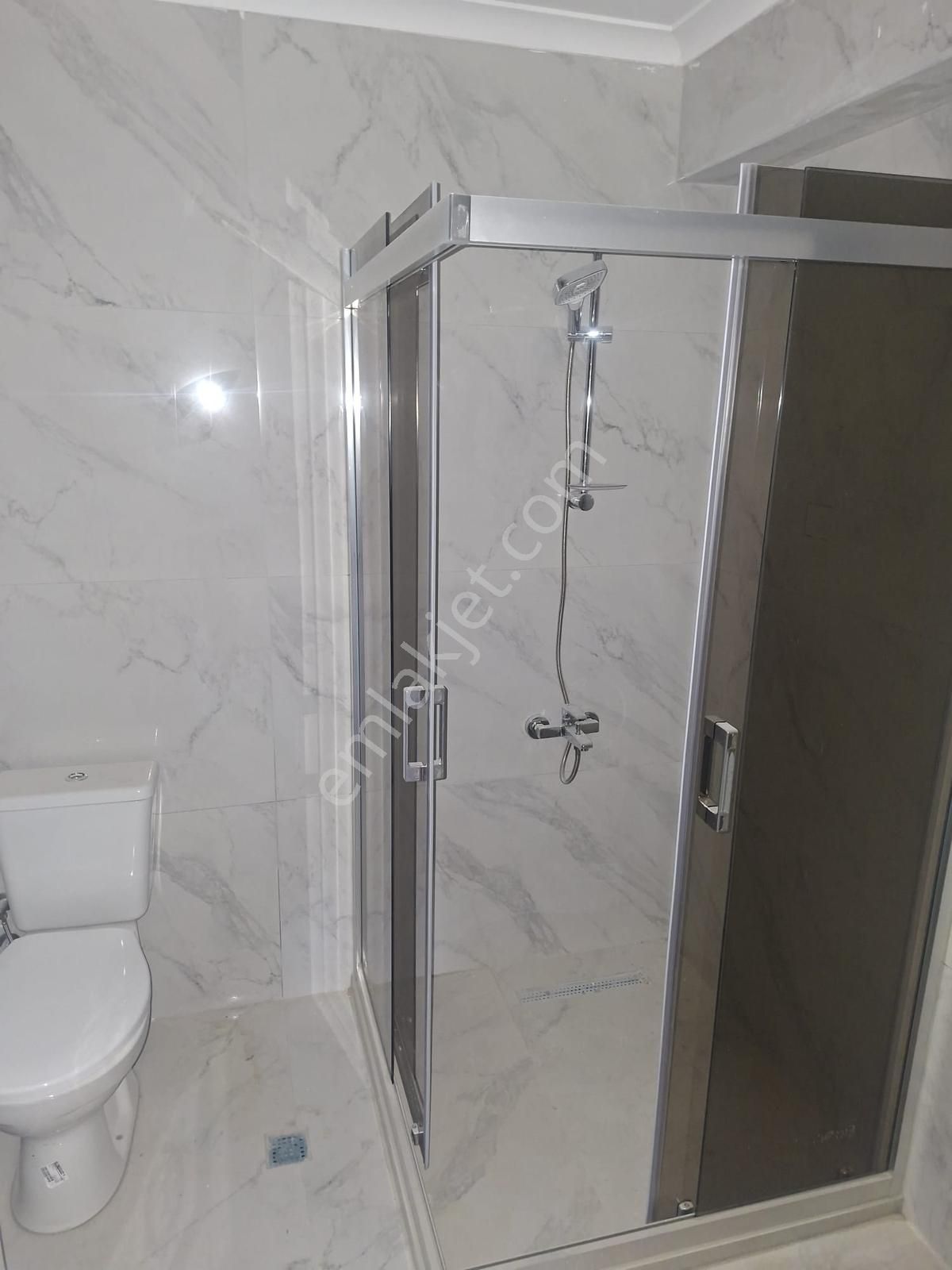 Çiçekli Mh.katta Ön Cephe 5+1 Fuul Yapıllı Lüx Kiralık - Görsel 20