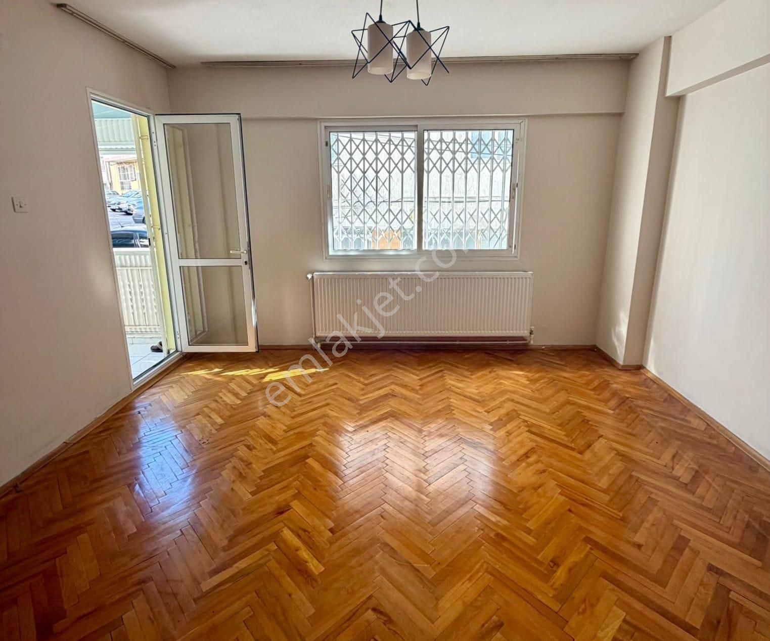 Üçyol Metroya Yürüme Mesafesinde 2+1 Kiralık Daire