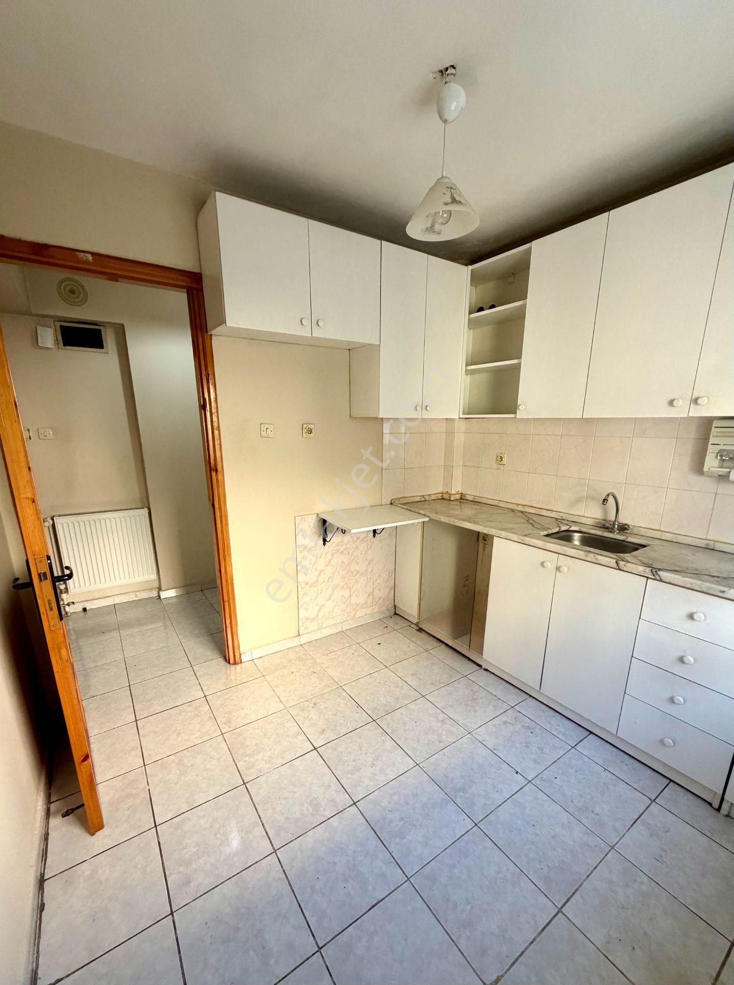 Üçyol Metroya Yürüme Mesafesinde 2+1 Kiralık Daire - Görsel 7