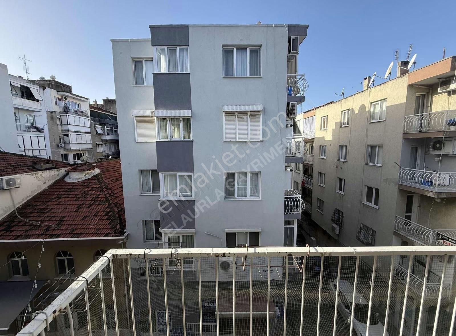 Karşıyaka Kiralık 2+1 Daire - 78m² - Merkezi Konum - Görsel 7