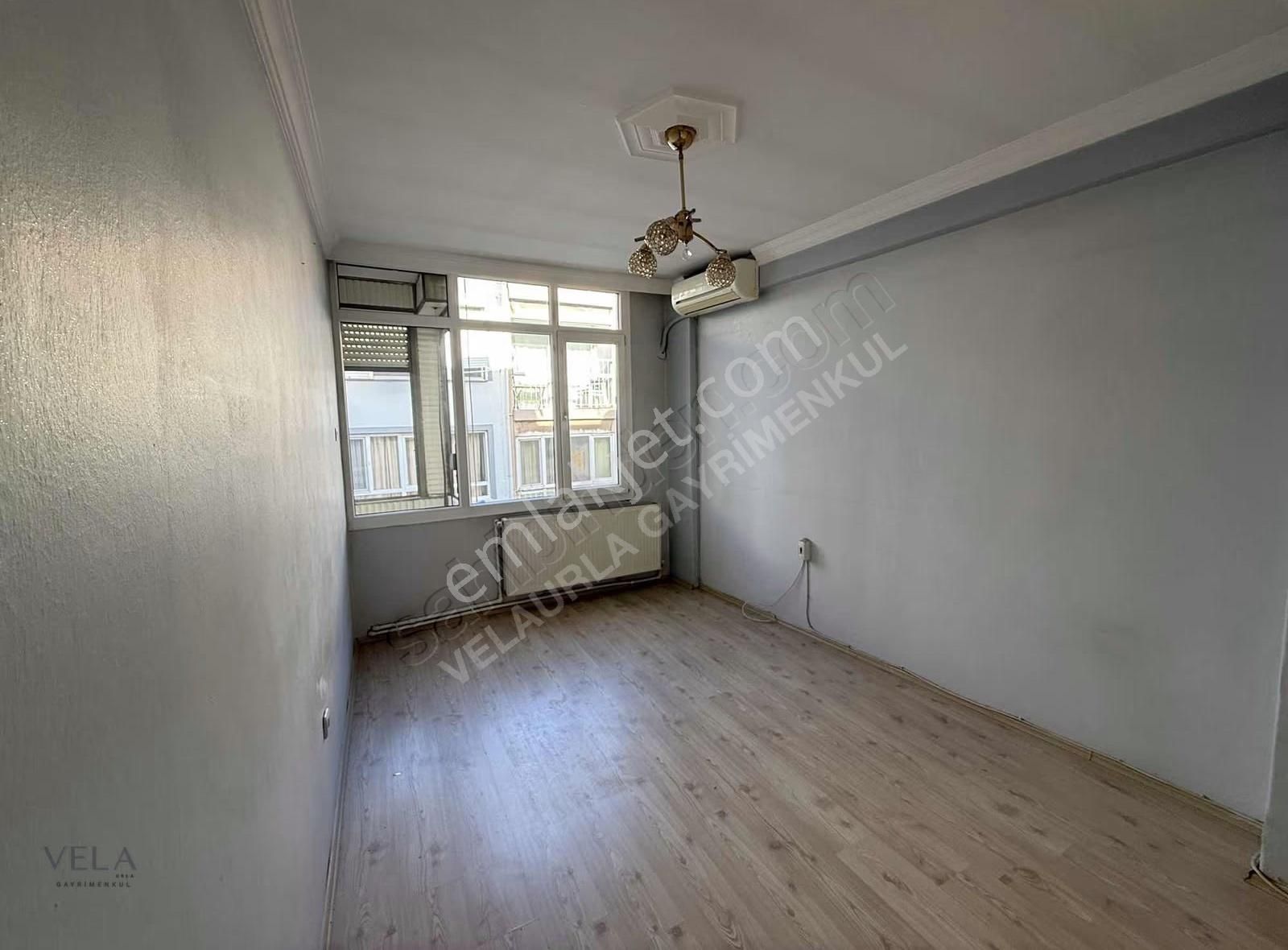 Karşıyaka Kiralık 2+1 Daire - 78m² - Merkezi Konum - Görsel 13