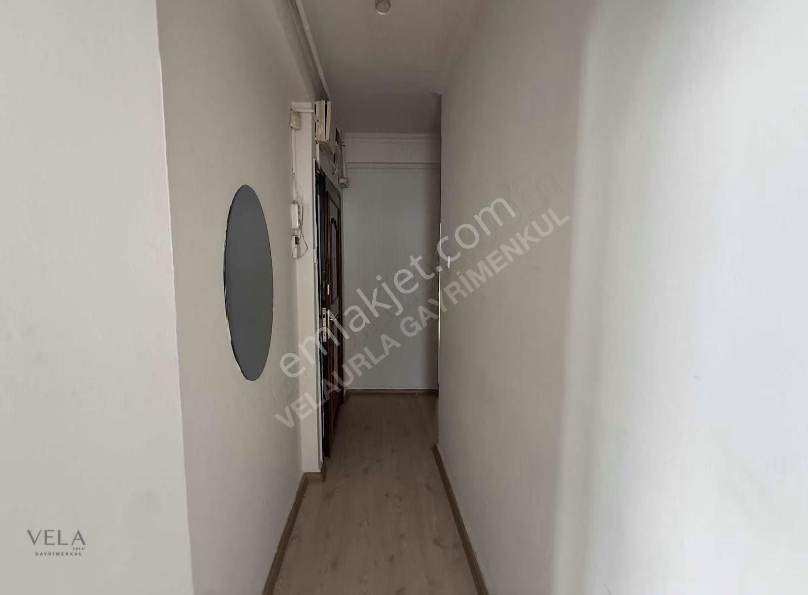 Karşıyaka Kiralık 2+1 Daire - 78m² - Merkezi Konum - Görsel 15