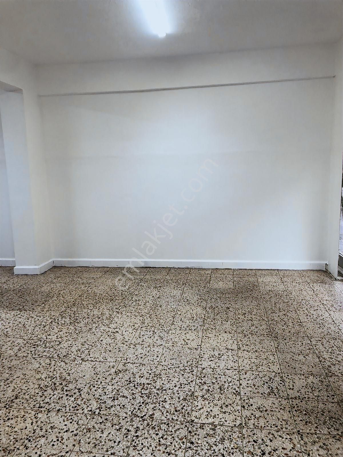 İkitelli Mehmet Akif Mah. Kemalpaşa Cadde Cepheli Satılık Dükkan - Görsel 2