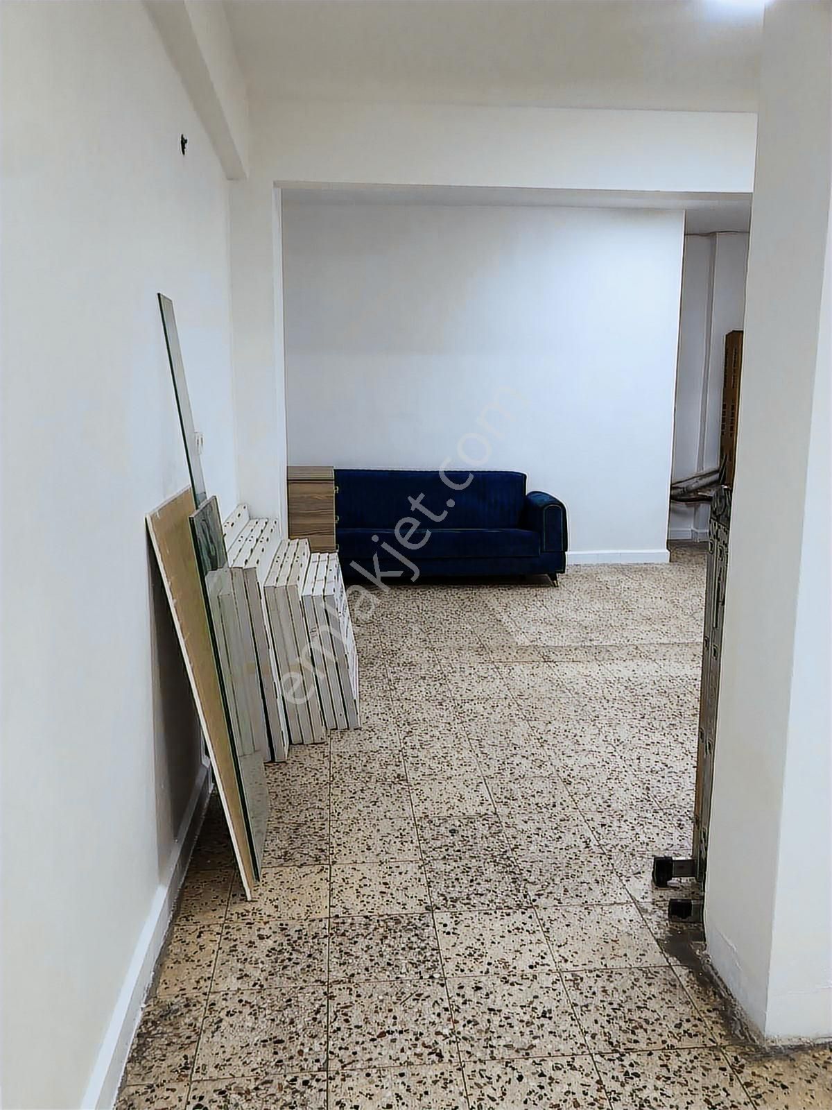 İkitelli Mehmet Akif Mah. Kemalpaşa Cadde Cepheli Satılık Dükkan - Görsel 3