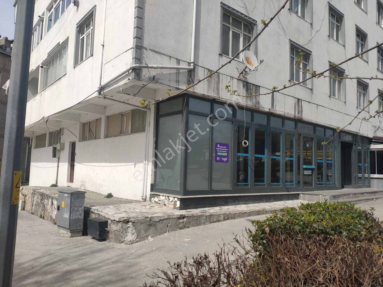 Arnavutköy Haraççı Merkezde Düz Giriş 300m2 Kiralık Dükkan... - Görsel 6