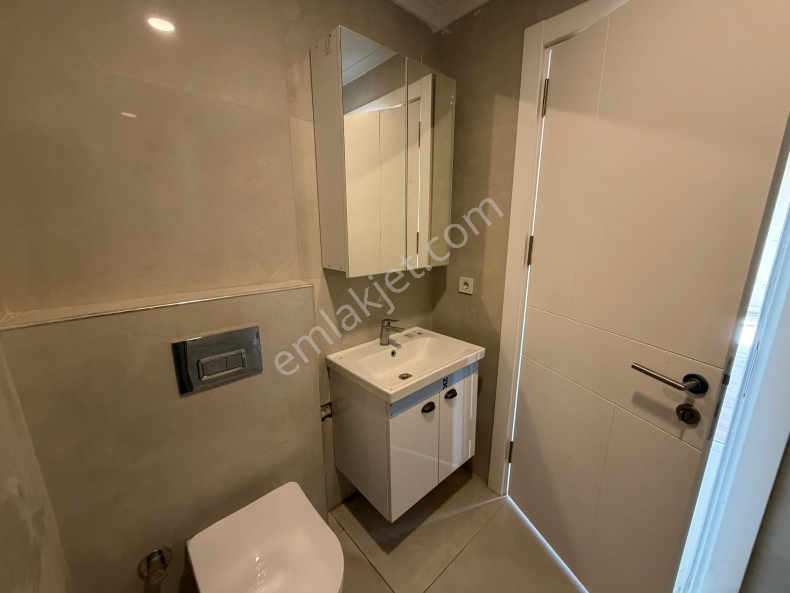 Plusofis Emlak Bostancı Levent Sokakta Satılık 1+1 Giriş Kat Daire - Görsel 7