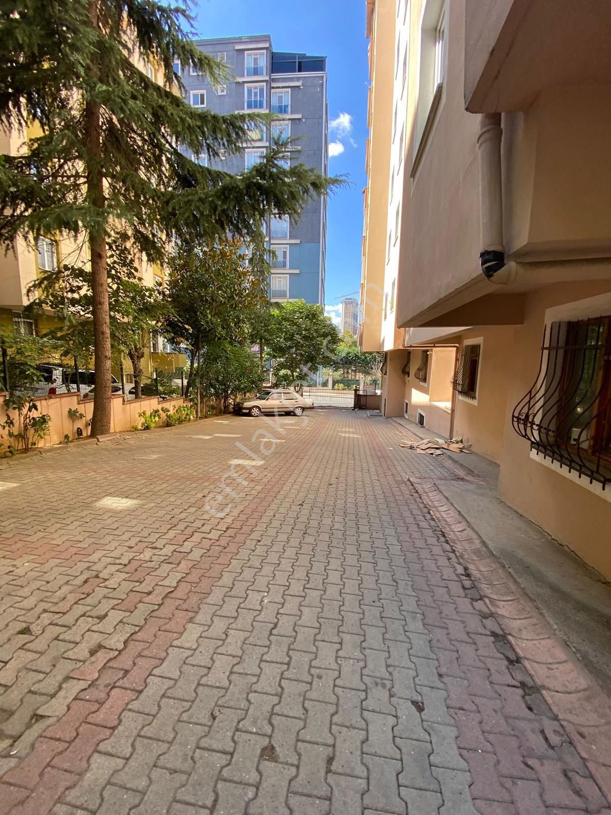 Ümraniye Elamalıkent Mh Kiralık Site İçi 2+1 Daire - Görsel 4