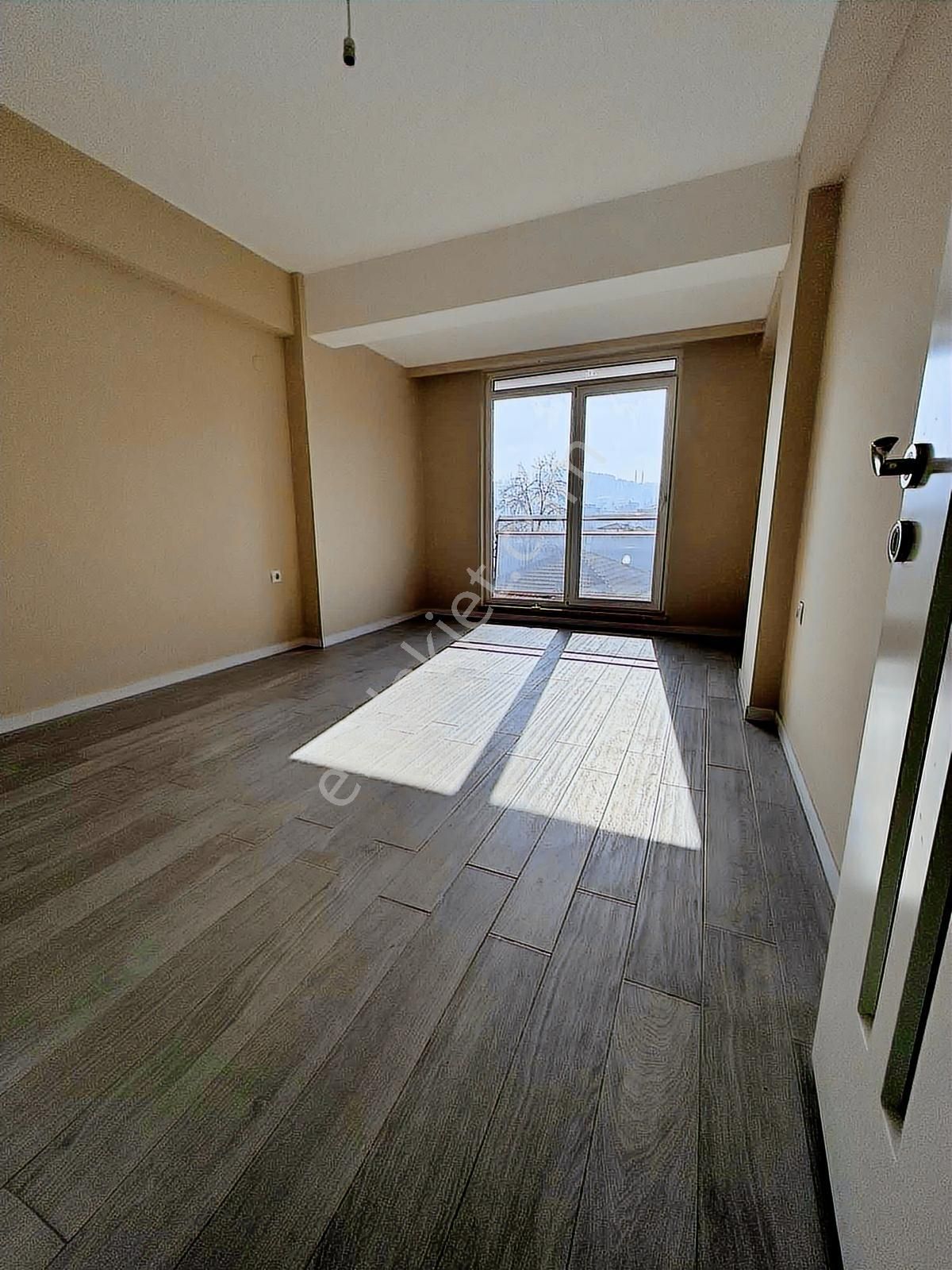 Gümüşçayda Kaymakamlığa Yakın Kiralık 3+1 Yeni Daire - Görsel 3