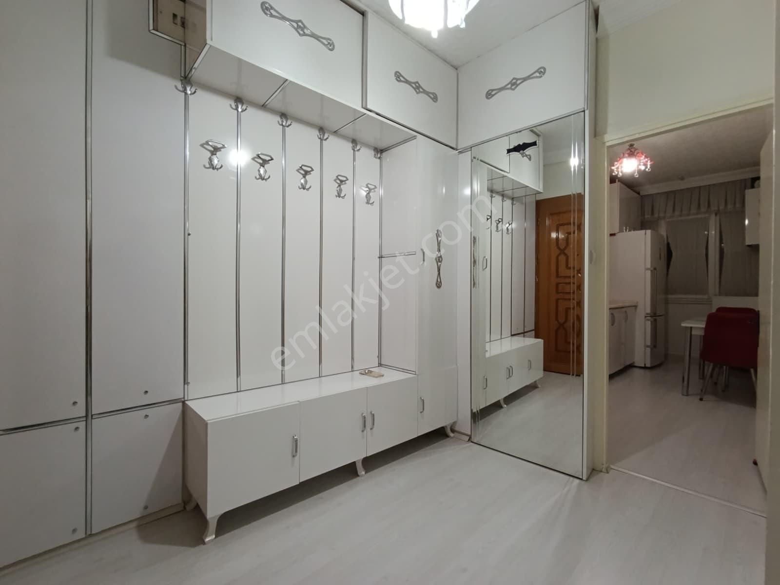 Tranvay Yanıbaşında Fuul Eşyalı Kombili 3+1 Kiralık Daire - Görsel 4