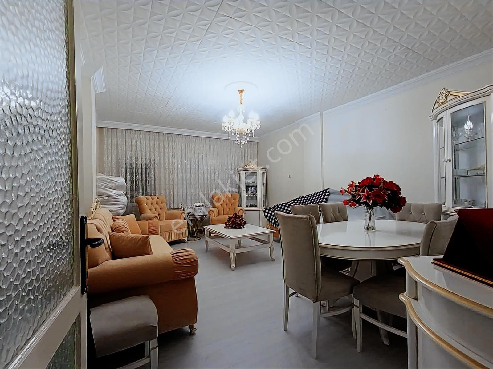 Tranvay Yanıbaşında Fuul Eşyalı Kombili 3+1 Kiralık Daire - Görsel 15