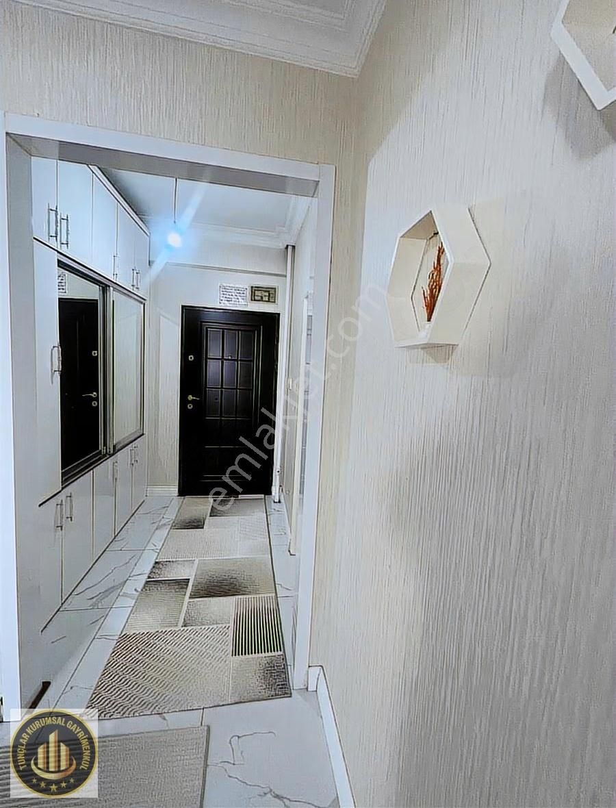 Gaziler 75 Caddeye İkinci Parsel Satılık 3+1 Lüküs Daire - Görsel 3