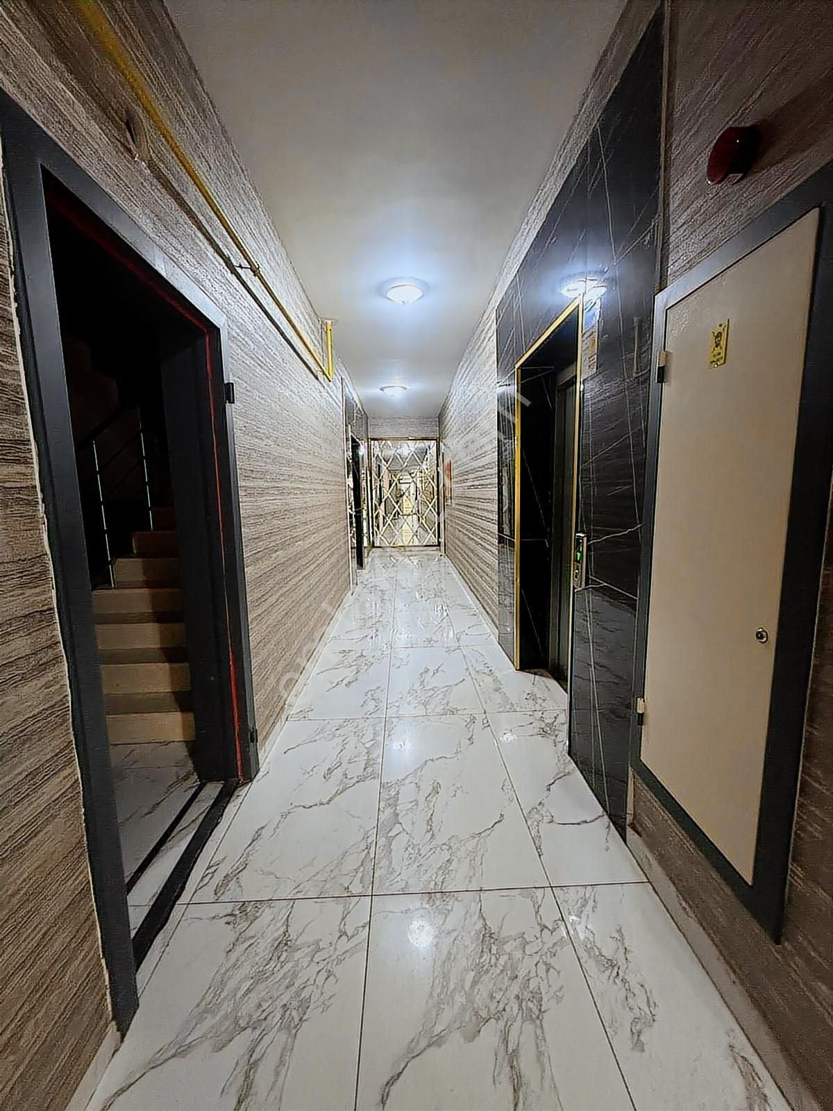 Ertugrulgazi De 3+1 Giyinme Odalı Harikalık Ön Plan - Görsel 22