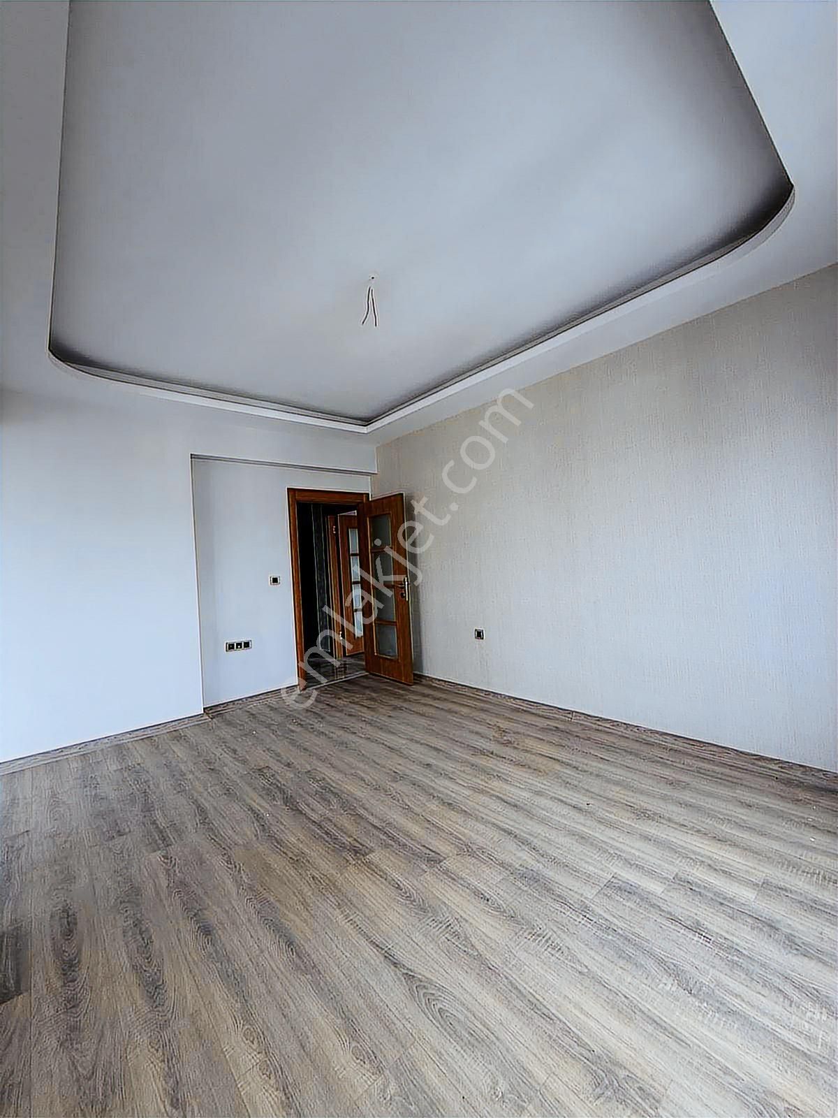 Ertugrulgazi De 3+1 Giyinme Odalı Harikalık Ön Plan - Görsel 2