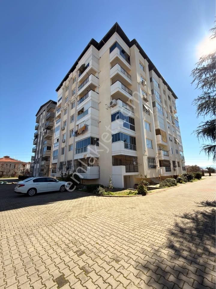 Nazilli Zafer Mahallesinde Geniş 3+1 Daire Kaçmaz Fırsat!