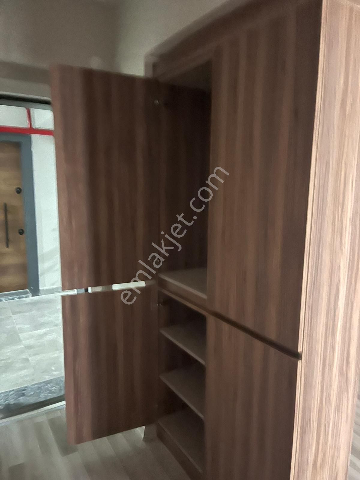 Eryaman Yeşilova Lokasyonda Ofis Veya Konut Olabilir Kiralık 2+1 Daire - Görsel 3