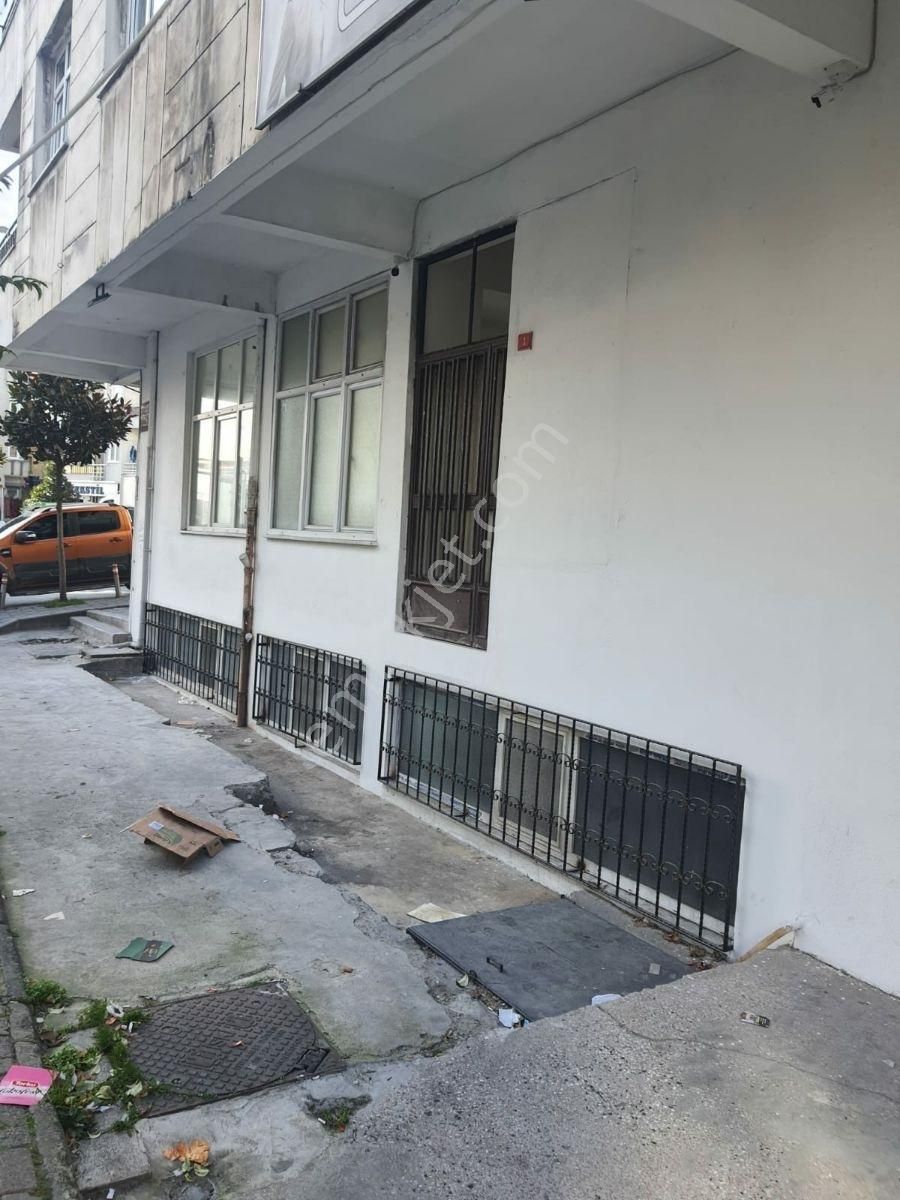 Güngören'de Ana Caddeye Cepheli Köşe Dükkan - Görsel 20