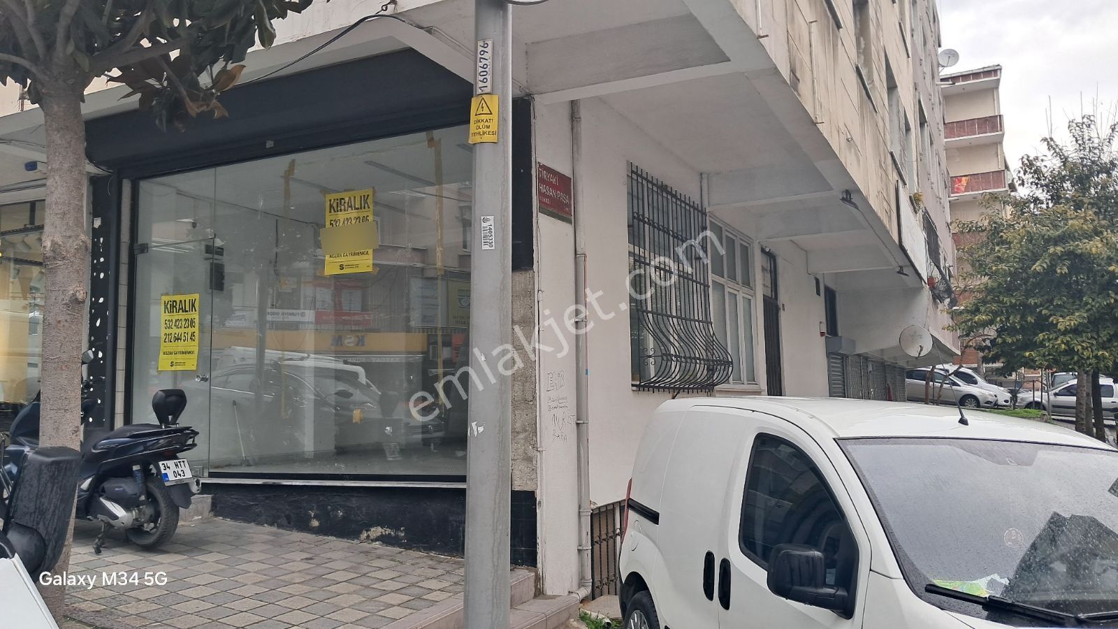 Güngören'de Ana Caddeye Cepheli Köşe Dükkan - Görsel 21