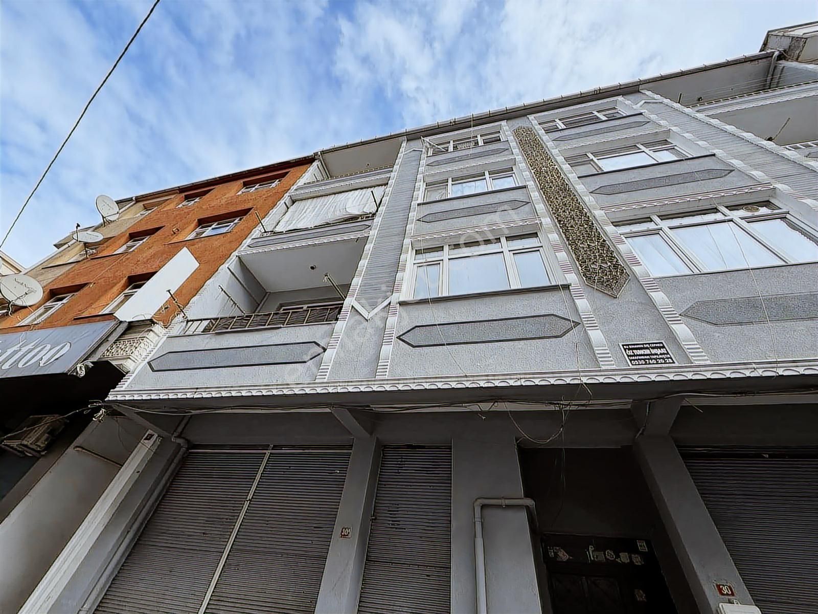 Gaziosmanpaşa Şemsipaşa Mahallesinde Satılık 2+1 Çift Balkon - Görsel 6