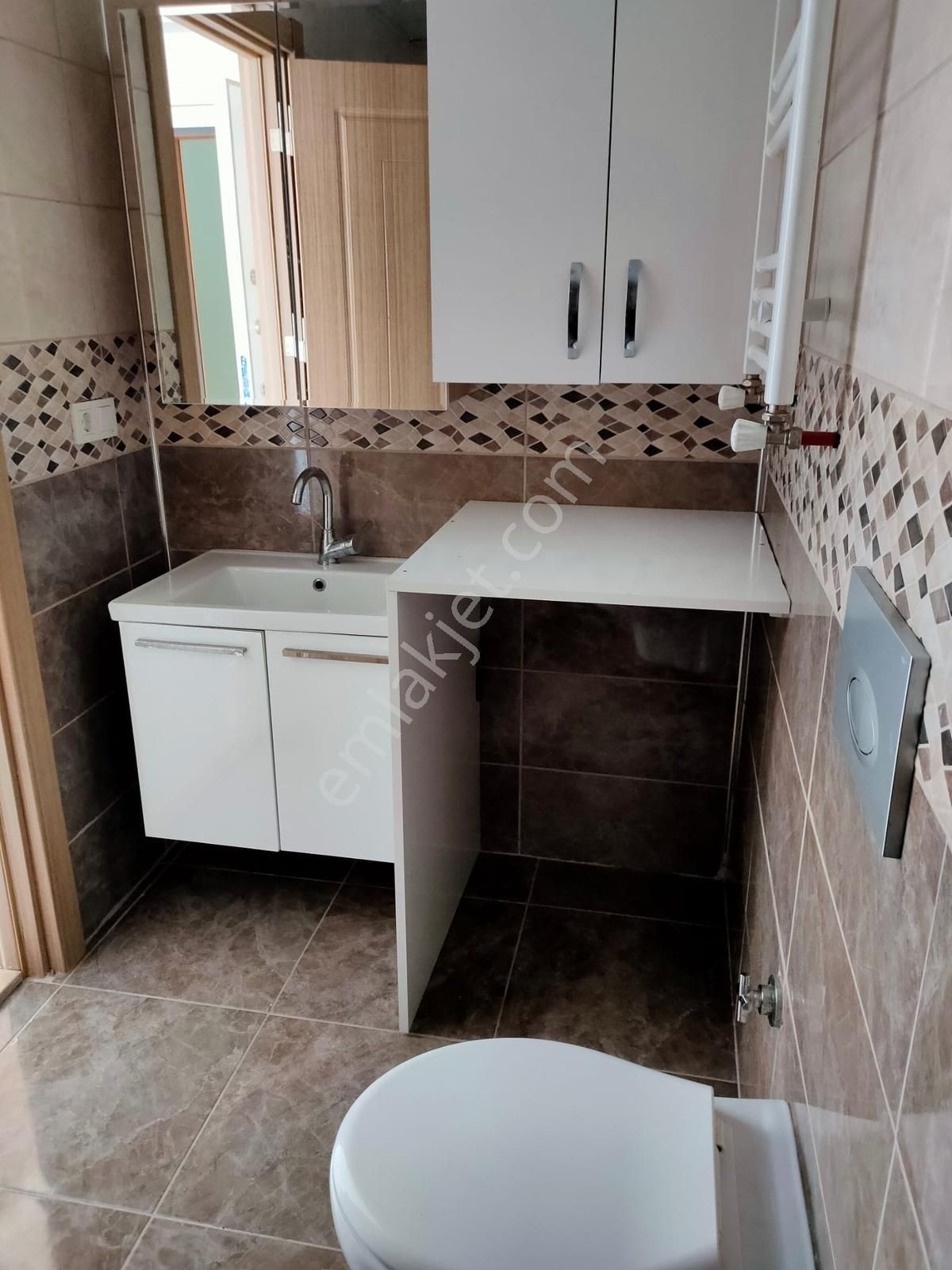 Velibaba Mah Site İçerisinde Lüx Arakat Ferah 1+1 Daire - Görsel 34
