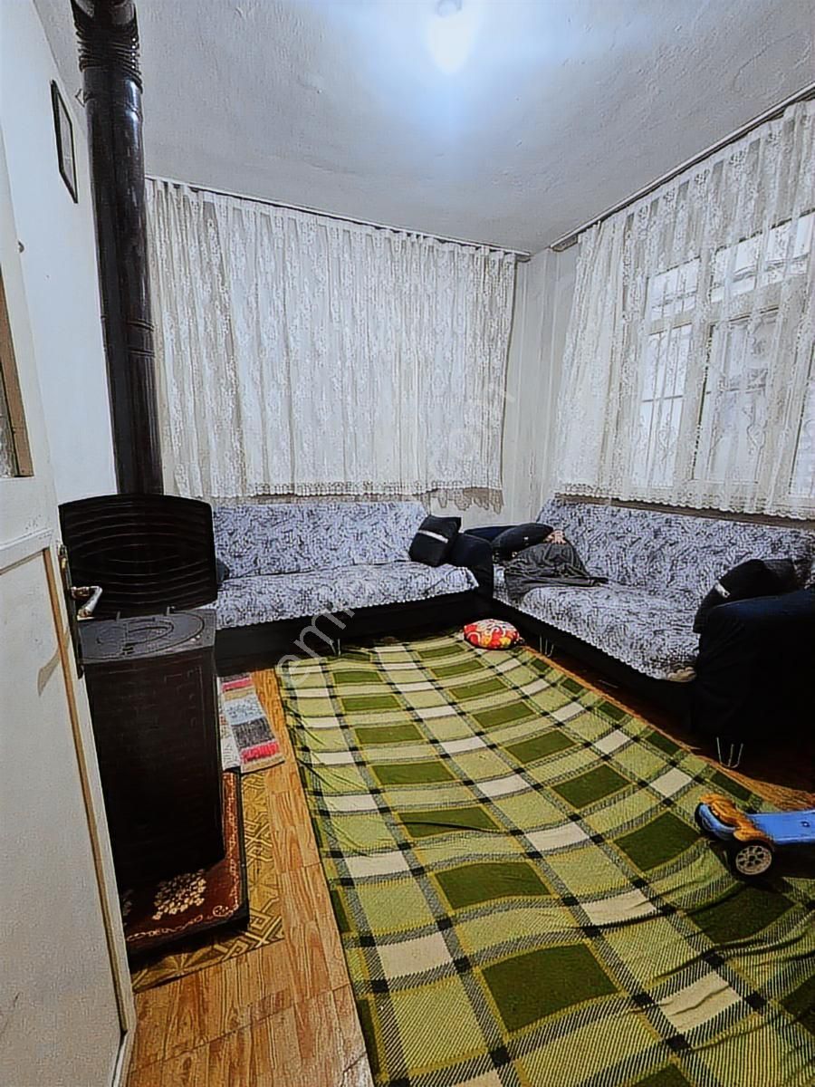 Yüzyıl Metroya Yakın Tek Fiyatına 2 Daire - Yatırımlık Fırsat! - Görsel 3