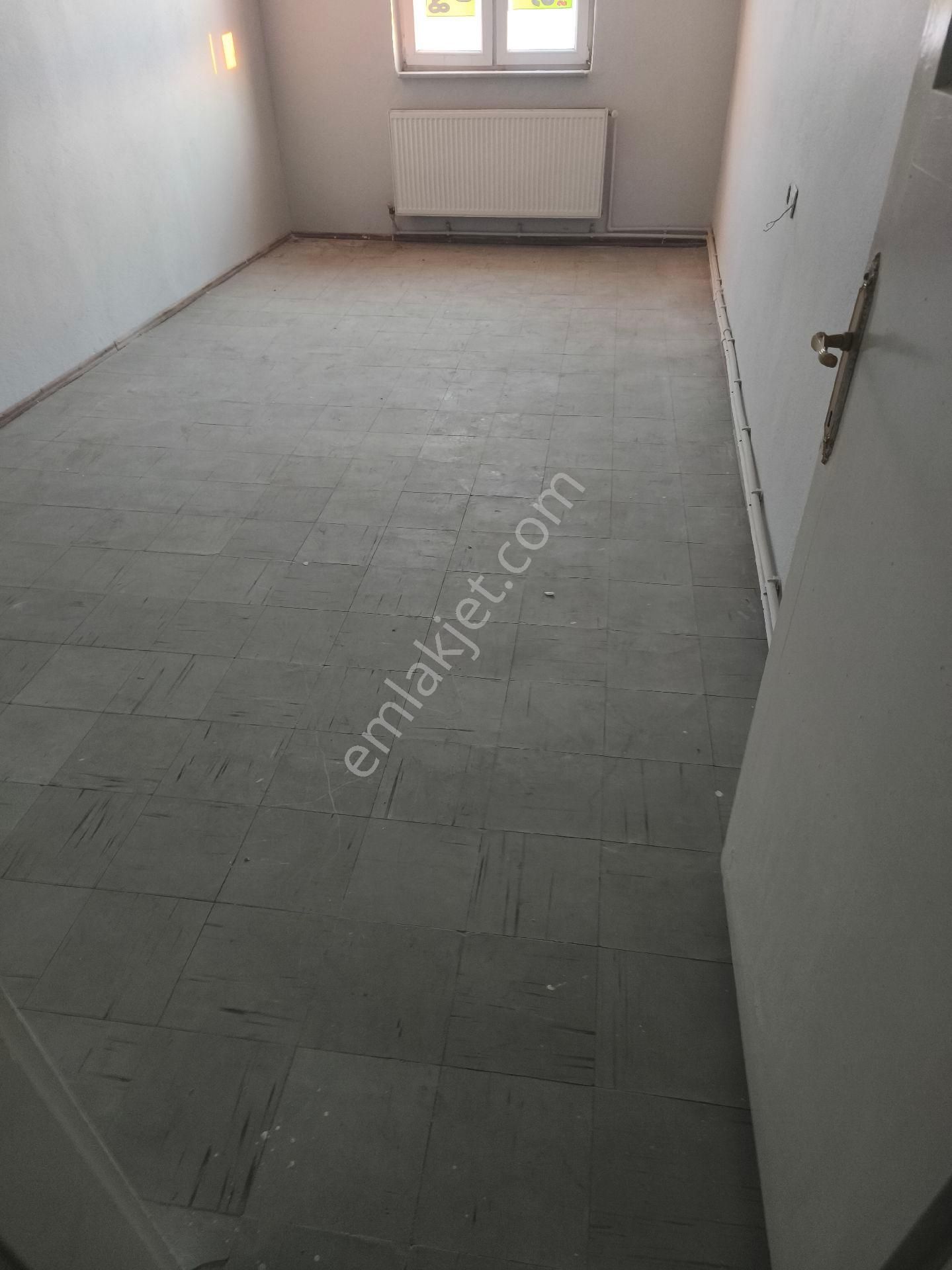 Acil Satılık 3+1 Ev - Görsel 18