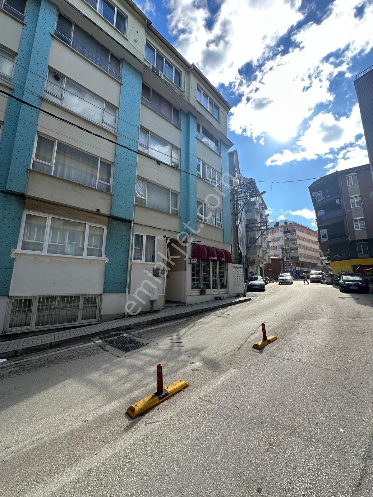 Heykel İbrahimpaşa'da Boyalı Masrafsız 3+1 Kiralık Daire - Görsel 35