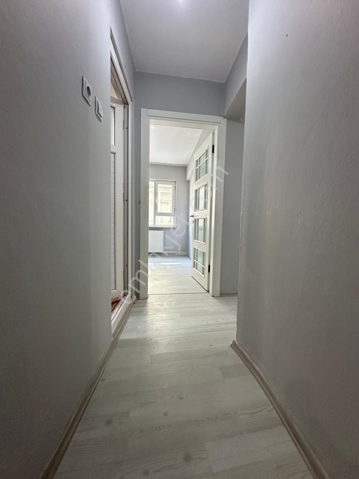 Heykel İbrahimpaşa'da Boyalı Masrafsız 3+1 Kiralık Daire - Görsel 19