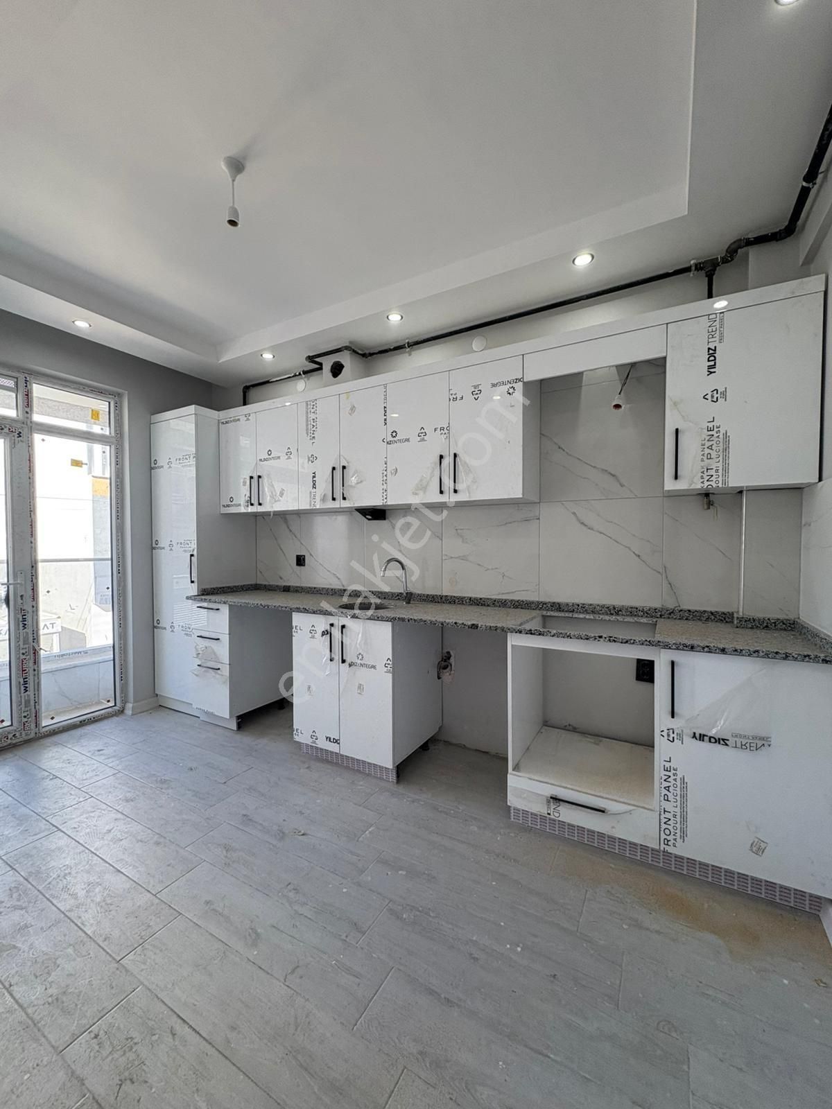 Balkan Gündüzden Zafer Mah. Satılık 2+1 Daire