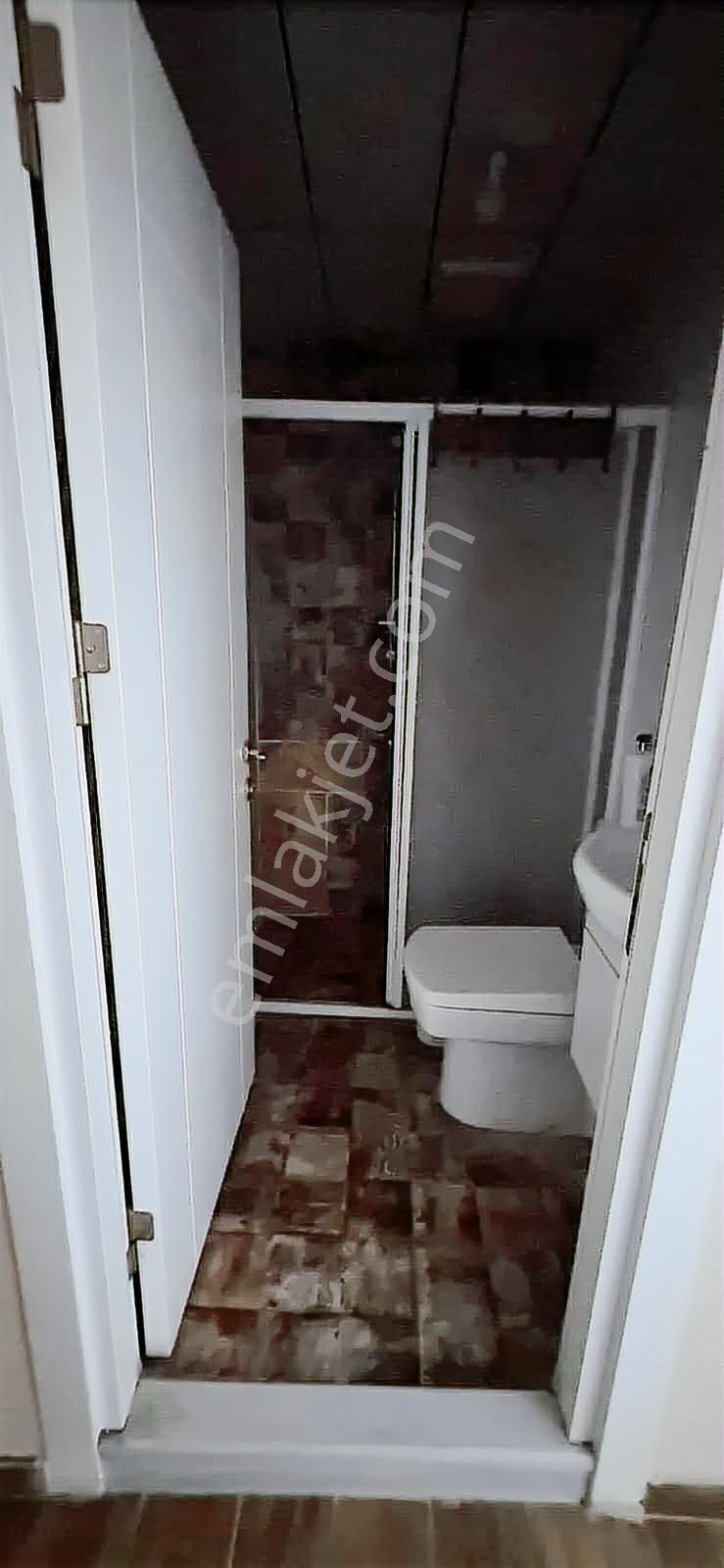 Balkan Gündüzden Yeşiltepe Mahallesinde Satılık 1+1 Daire - Görsel 3