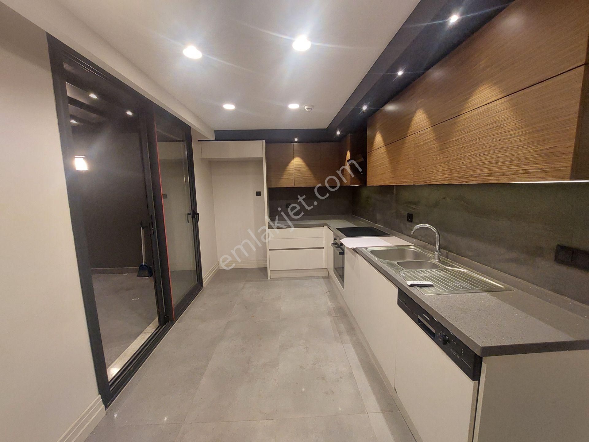 Avcılar Caddebostan Projesinde 150m2 Lüks Bahçeli Dubleks Daire - Görsel 16