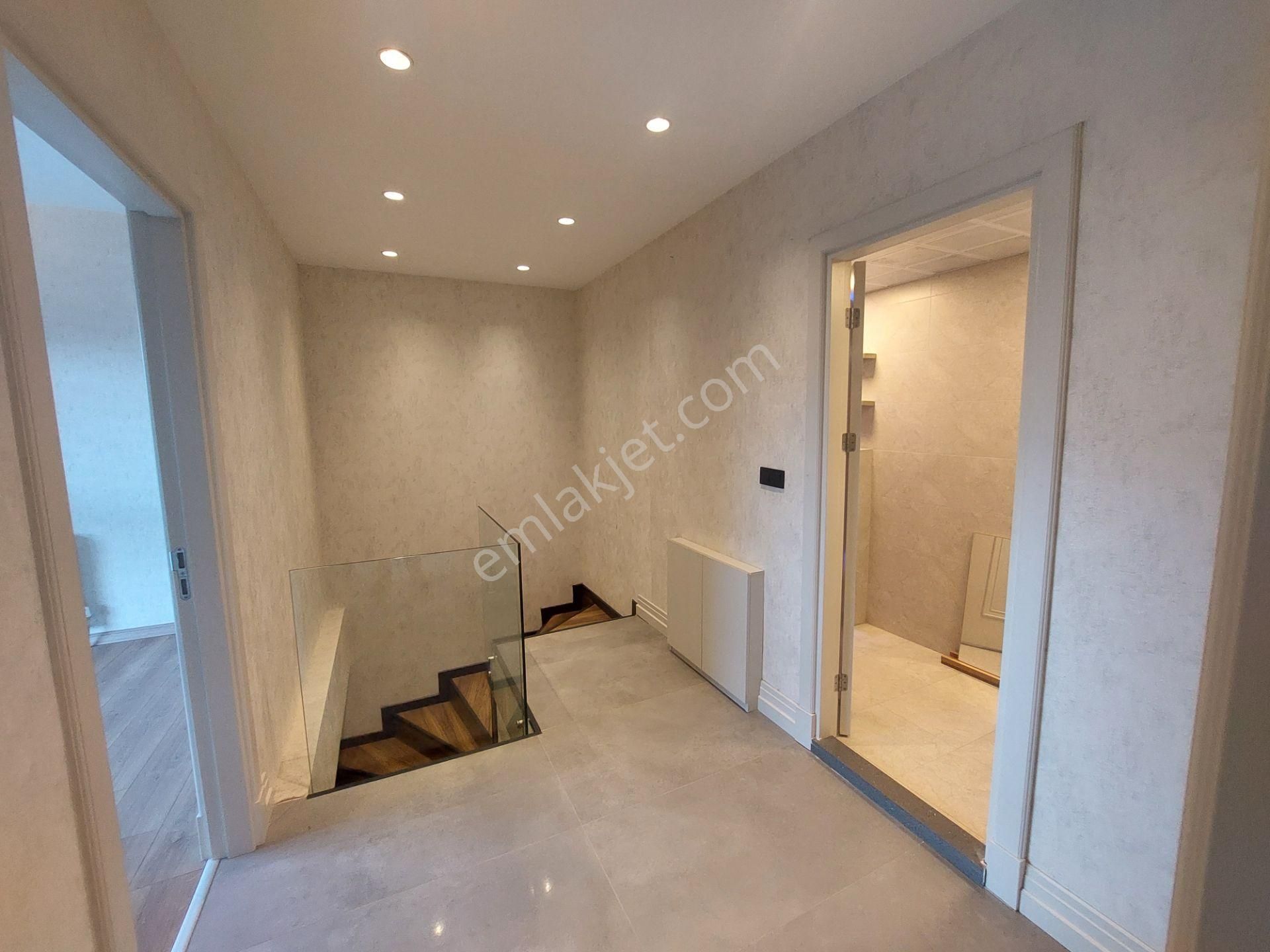 Avcılar Caddebostan Projesinde 150m2 Lüks Bahçeli Dubleks Daire - Görsel 24