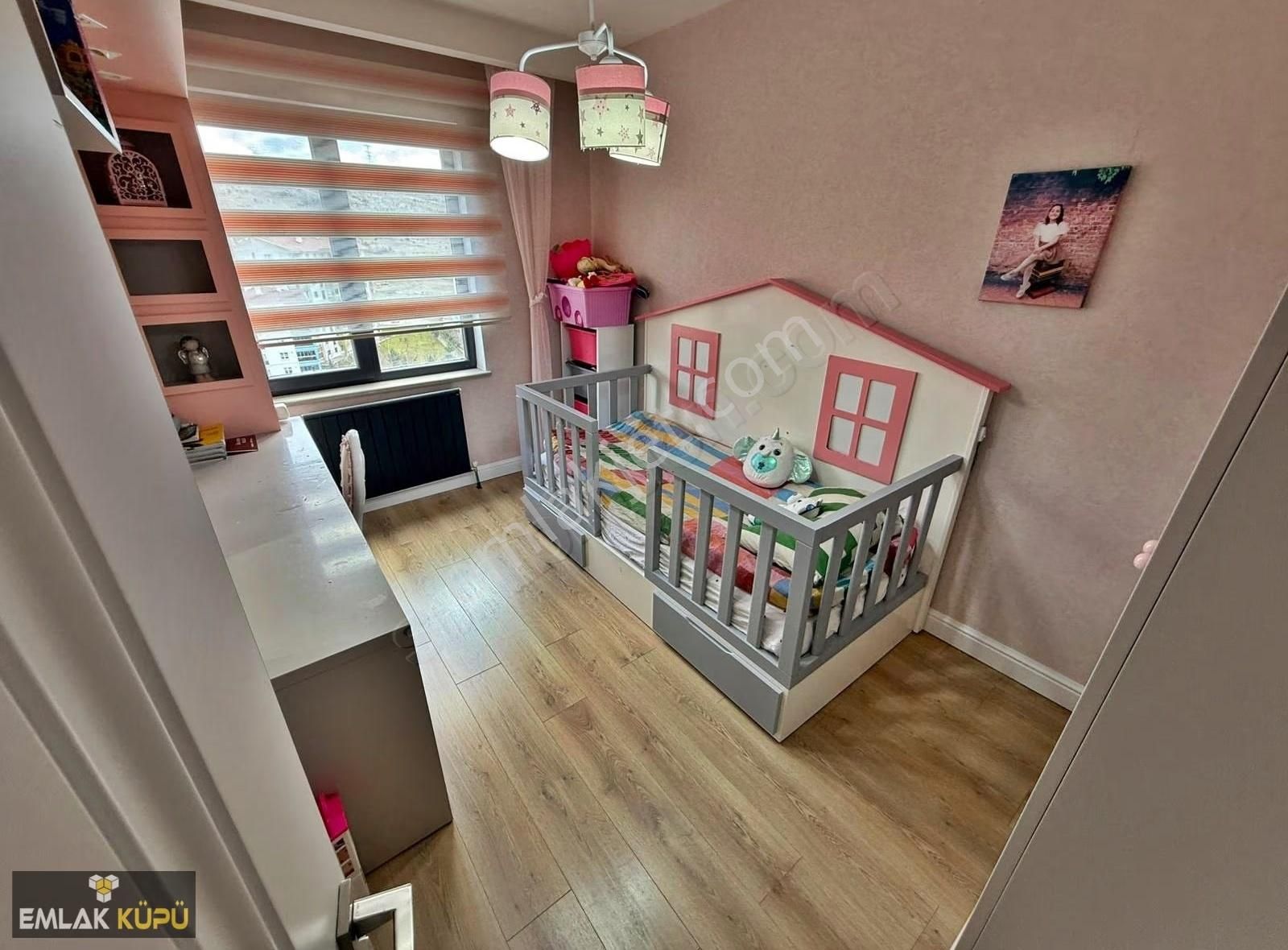 Leda Life Sitesi'nde Satılk 4+1 Şehir Manzralı Lüks Yapıda Daire - Görsel 11