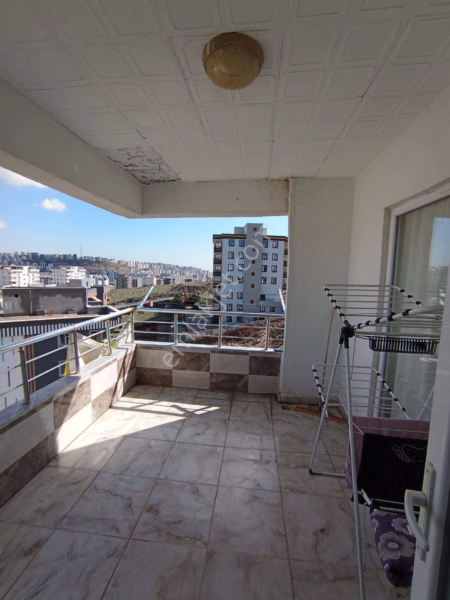 Batikent 3+1 170 Metre Kare Ebebeyin Banyolu Giyinme Odalı - Görsel 10