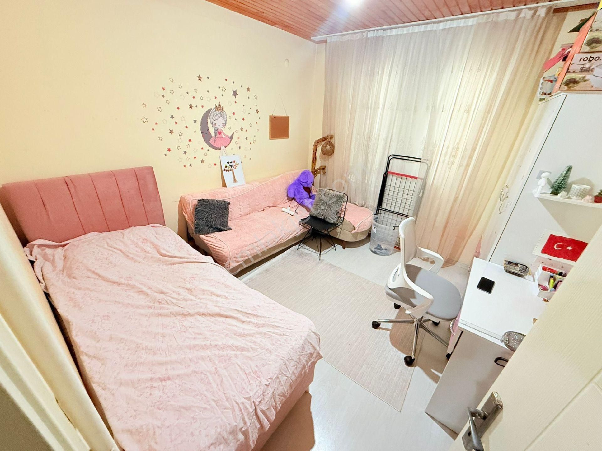 Pusula İnşaat'tan Uğurmumcu Mah. 2+1 90m2 Asansörlü Satılık Çatı Katı - Görsel 9