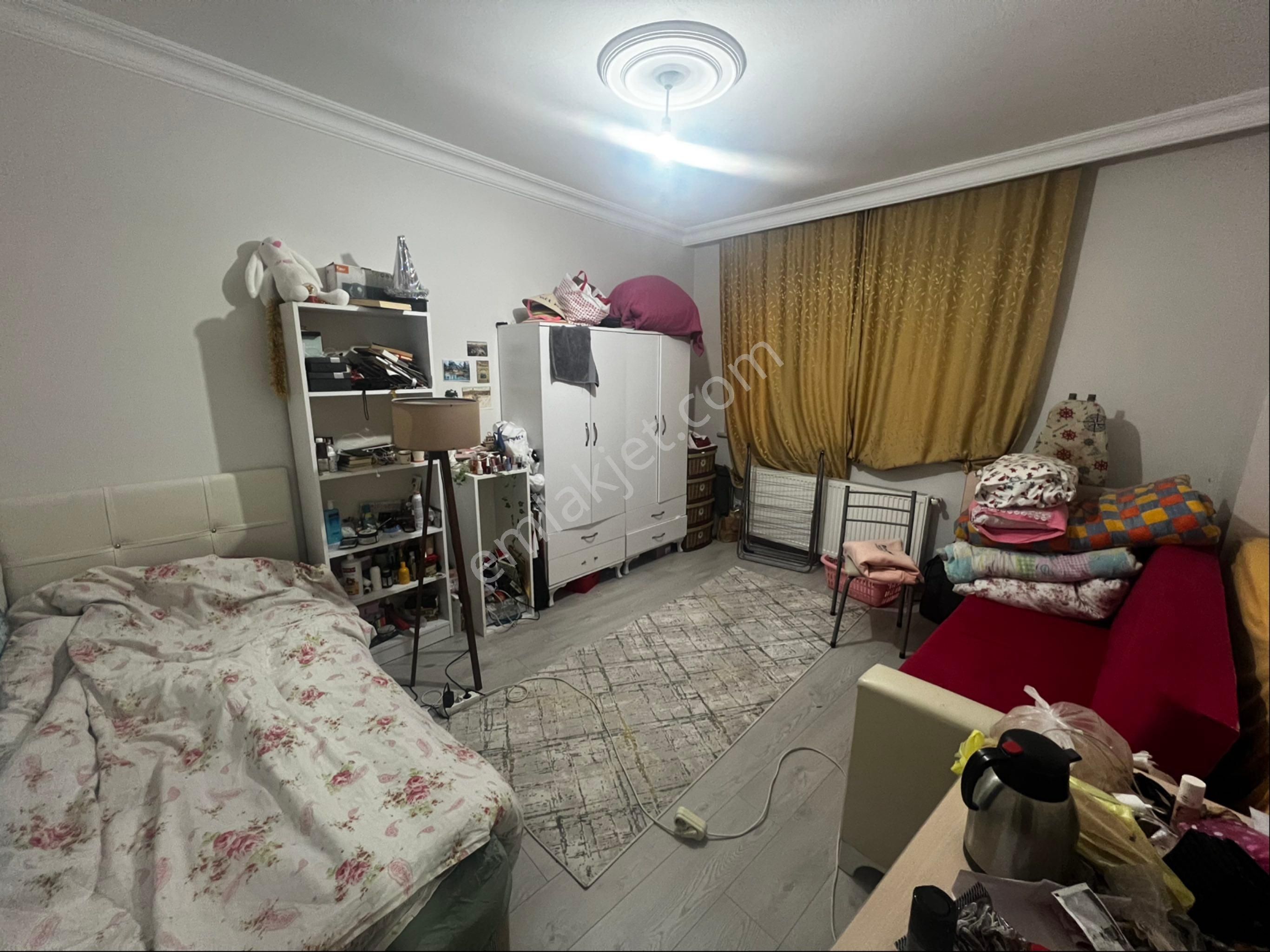 Naz Emlaktan Murat Reis Mahallesinde Asansörlü Otoparklı Genç Binada 2+1 Satılık Daire - Görsel 3