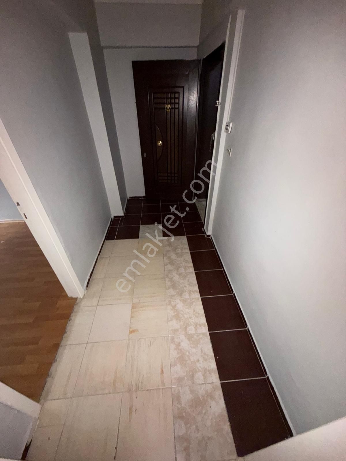 Malazgirt Mh Gömüsüz Çift Girişli Çift Mutfaklı Yapılı 3+1 Daire - Görsel 13