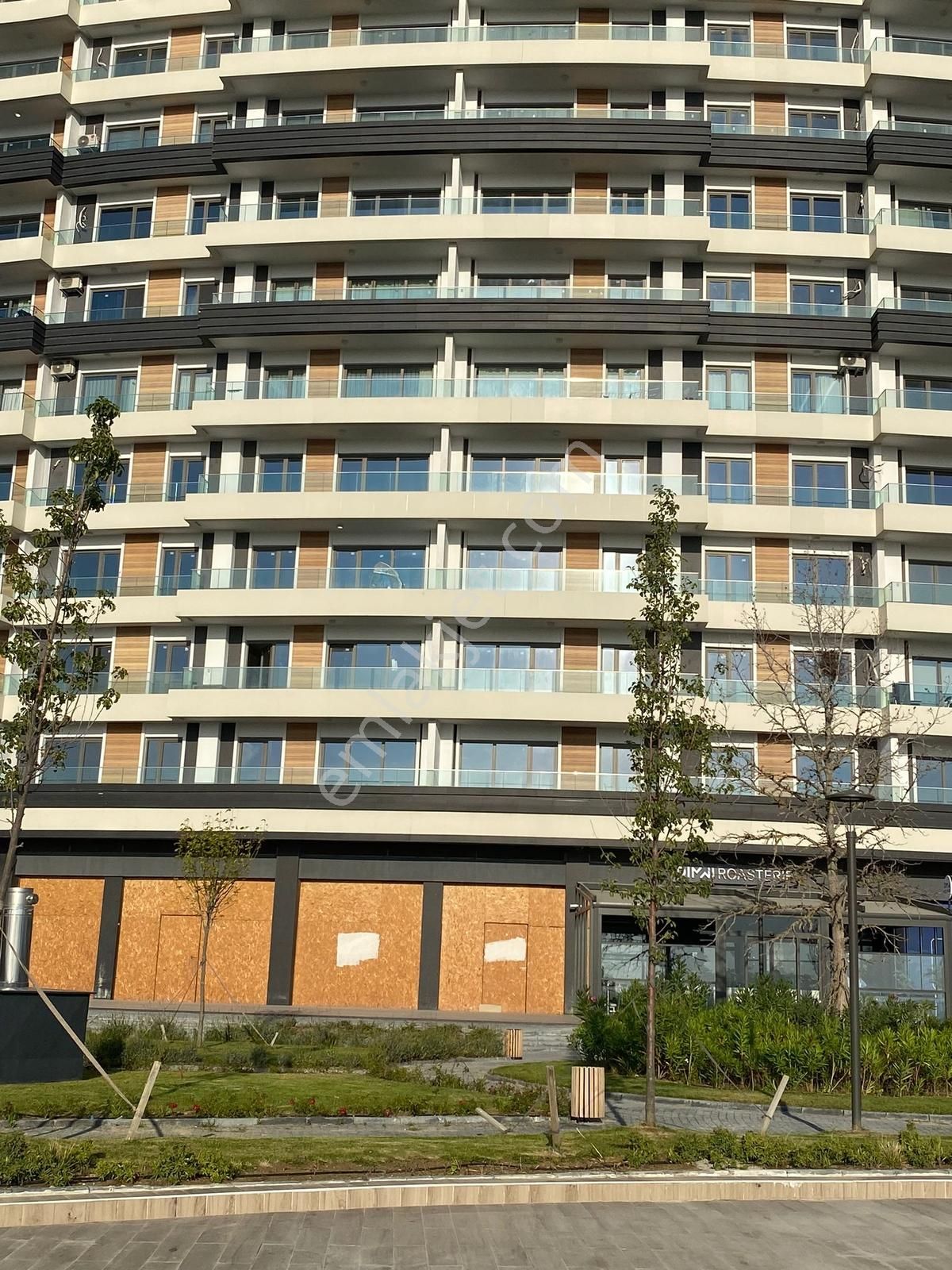 Demir Lıfe Alkent 2000'de Göl Manzaralı Prestijli Ticari Ünite - Görsel 4