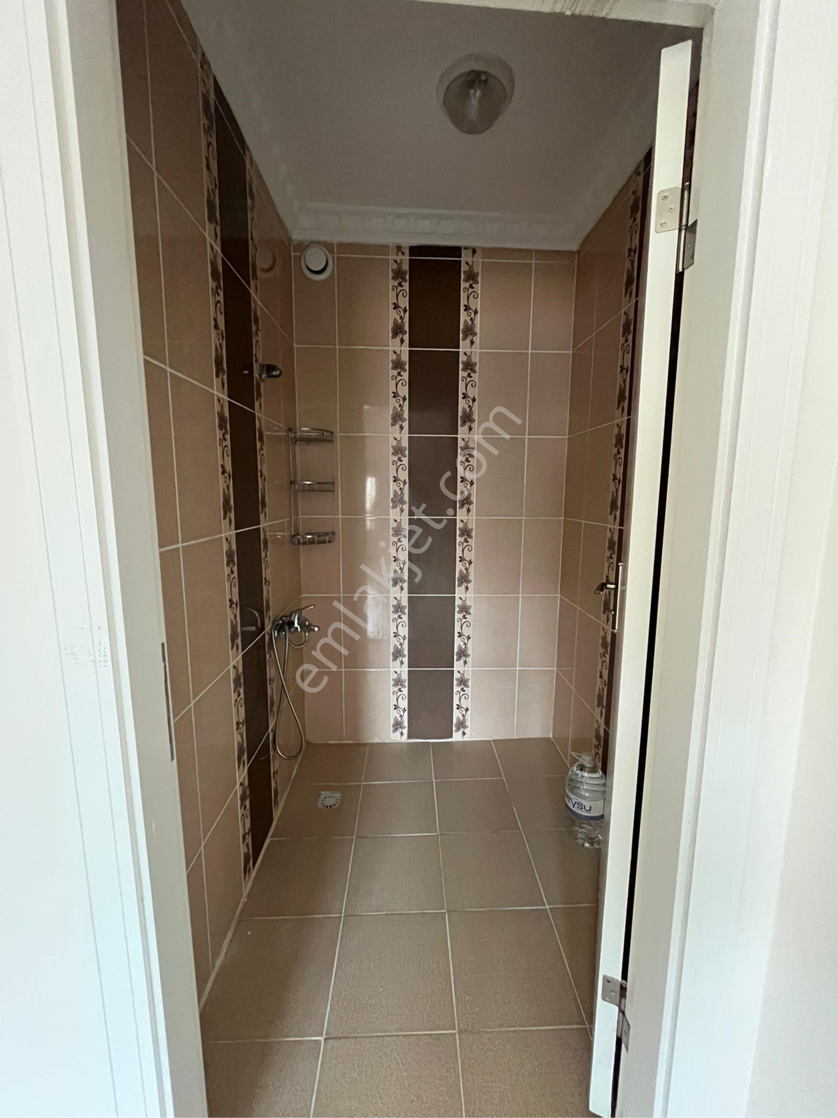 23 Nisan Okul Yanı Katta Asansörlü E.banyolu Ankara Manzaralı3+1 - Görsel 5