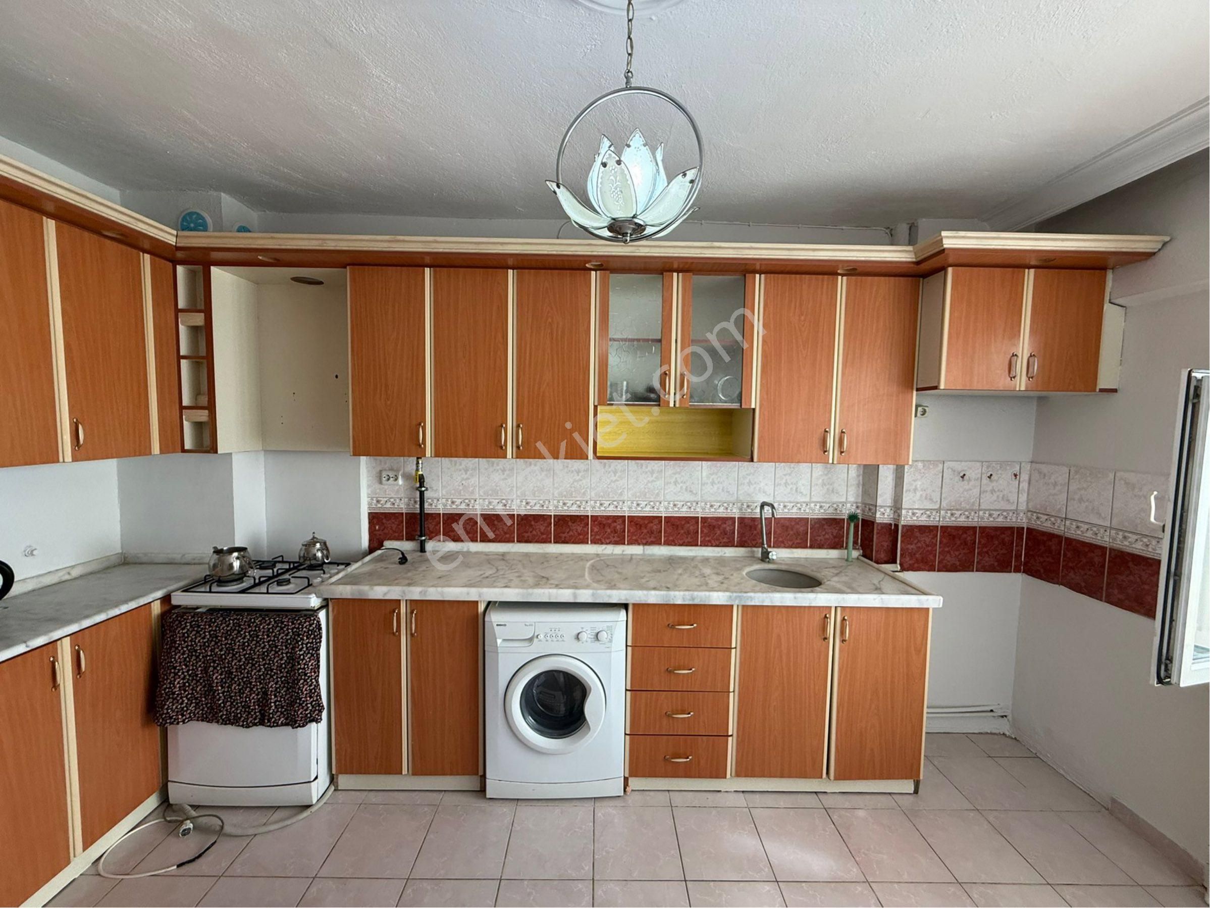 Rota’dan Satılık Yeni Mah. 8 Katlılar Beyoğlu İnş. Güney Cephe & Ara Kat Daire