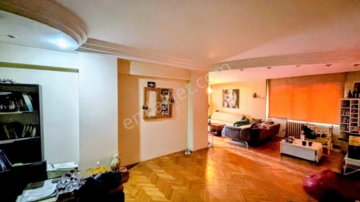 Cumhuriyet Mahallesinde Merkezi Konumda 3+1 Geniş Ferah Daire - Görsel 18