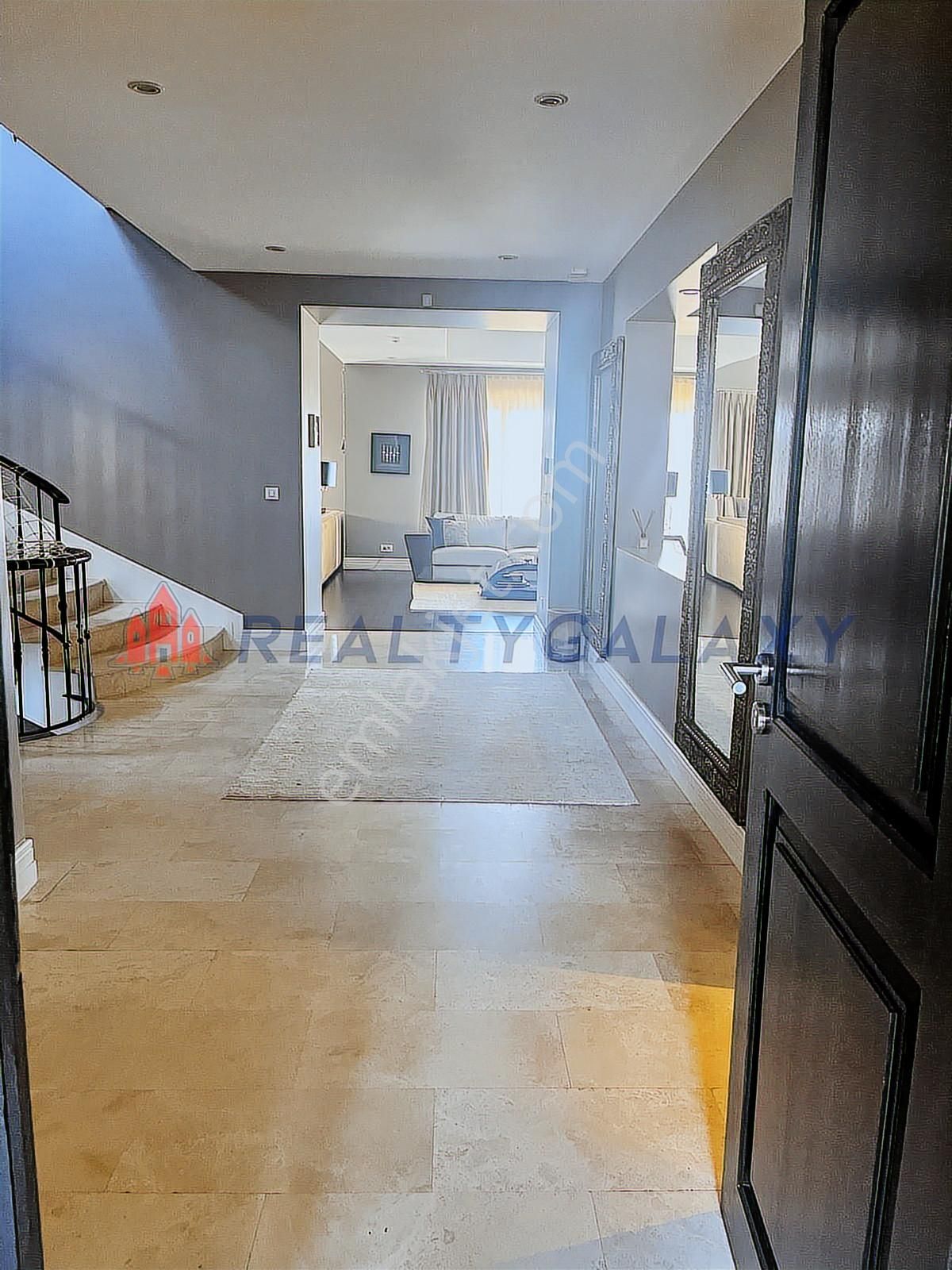 Toskana Vadisi'nde Eşsiz 8+2 Malikane - Görsel 15