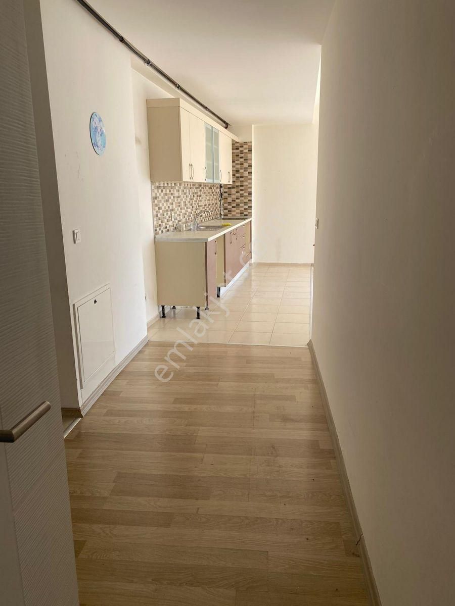 Bahçeşehir Sky Sitesinde Boş, Hemen Taşınmaya Uygun 2,5+1 Fır - Görsel 32