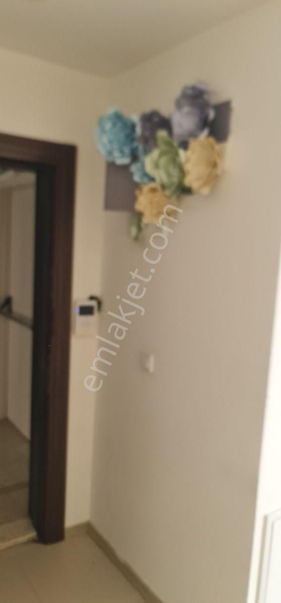 Bahçeşehir Sky Sitesinde Boş, Hemen Taşınmaya Uygun 2,5+1 Fır - Görsel 3