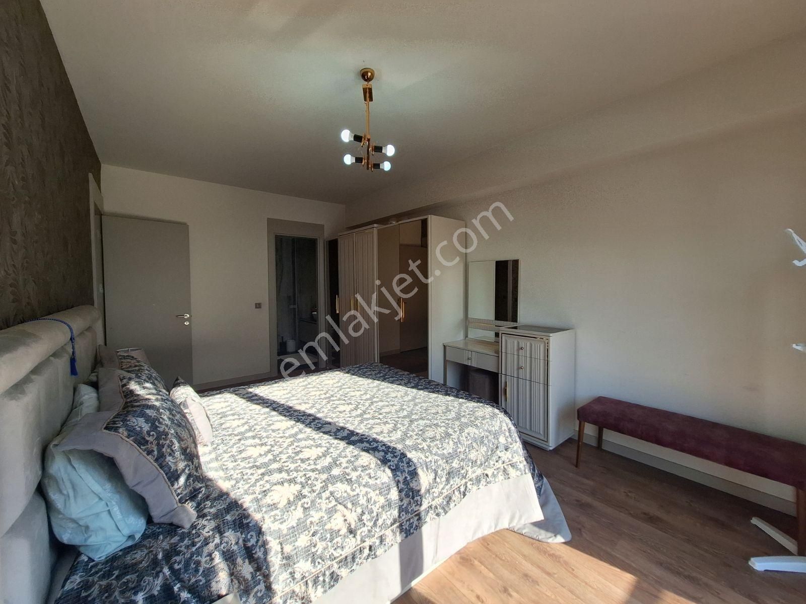 Beylikdüzü Demir Country'de Satılık Masrafsız Temiz 3+1 - Görsel 13